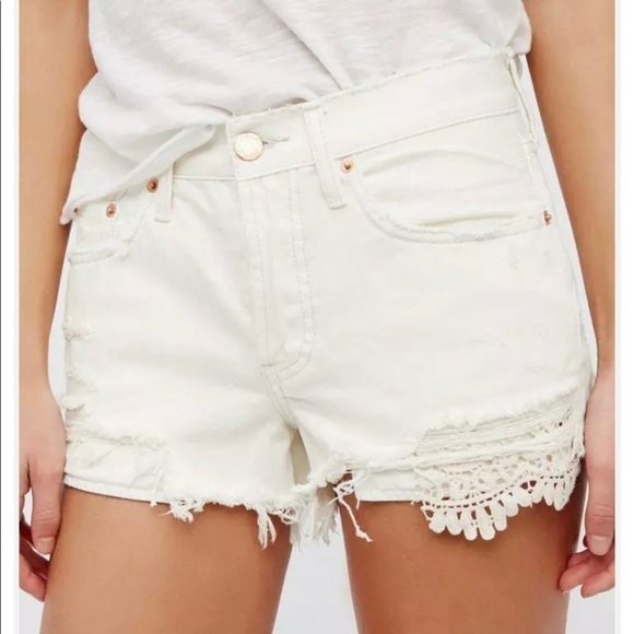 Free People Shorts Daisy Chain Lace Short - Picture 1 of 10